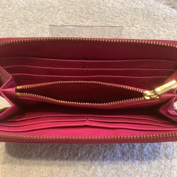 Beautiful Pink Tory Burch Zip Around Wallet - Picture 7 of 8